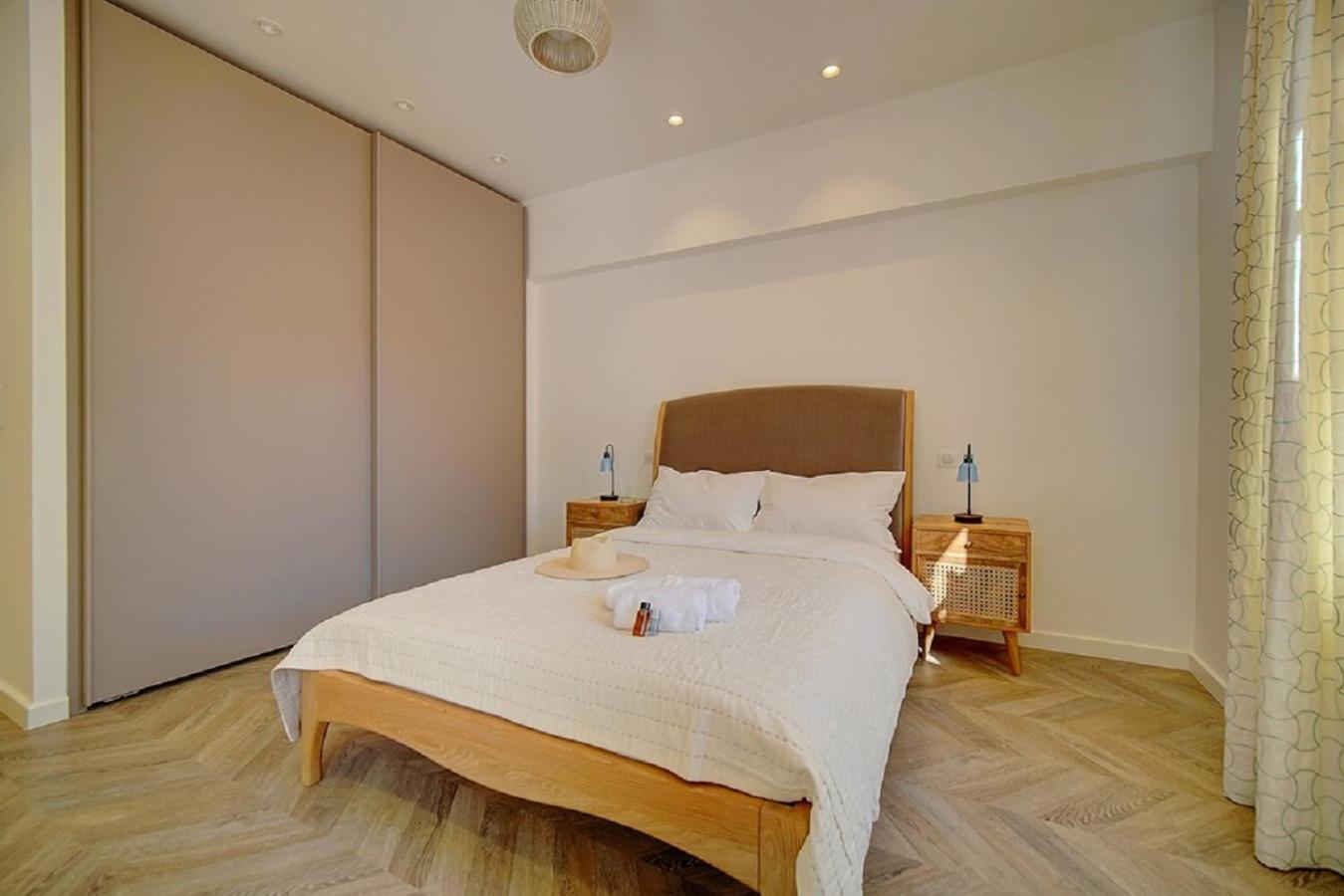 Magnifique 3 Pieces Renove Cannes Centre 'Banane' Avec Veranda ! A2B88 エクステリア 写真