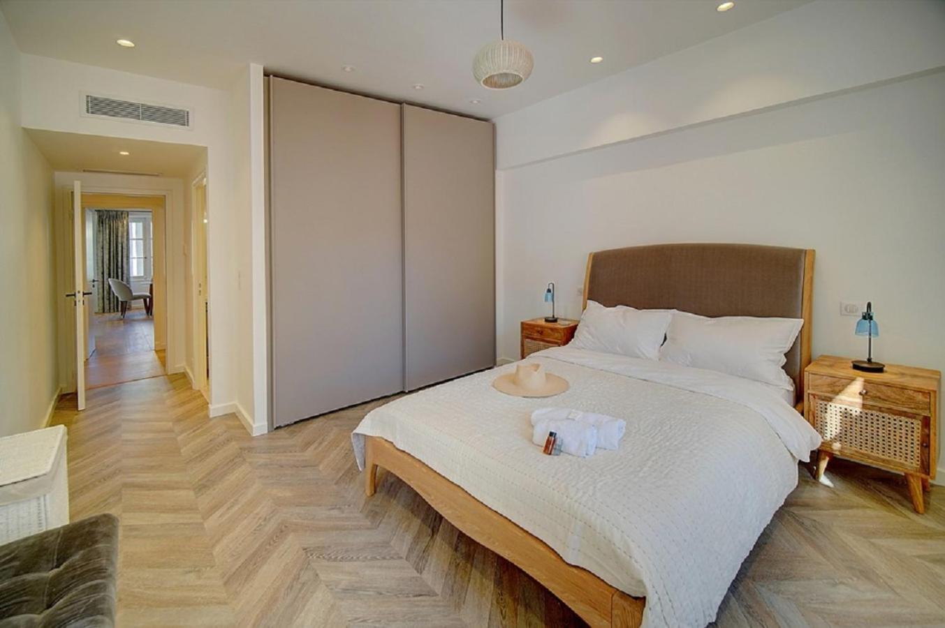Magnifique 3 Pieces Renove Cannes Centre 'Banane' Avec Veranda ! A2B88 エクステリア 写真